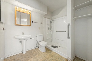Opportunity awaits! This 3 bedroom, 2 bathroom home offers 1,112 - photo 17