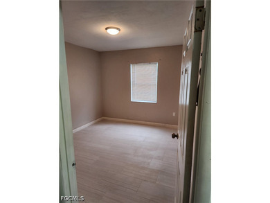 This 1657 square foot single family home has 4 bedrooms and 2.0 - photo 17