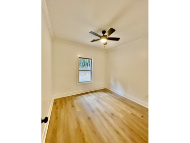 Beautiful New Lake Eddins Home!! - photo 30