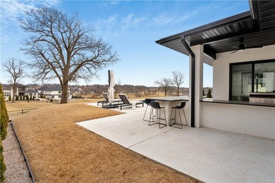 Modern luxury on the Shadow Valley golf course! Built in 2022 - photo 27