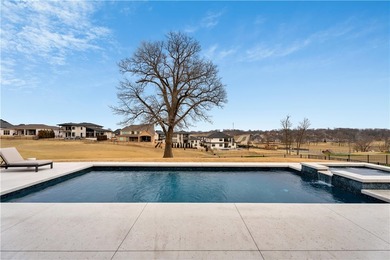 Modern luxury on the Shadow Valley golf course! Built in 2022 - photo 30