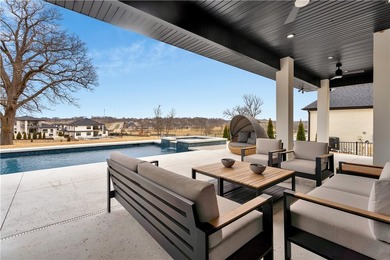 Modern luxury on the Shadow Valley golf course! Built in 2022 - photo 31