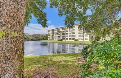 Completely renovated and move-in ready! This stunning unit has - photo 5