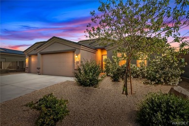 Fully upgraded 2023 build in Eagle View Estates with owned solar - photo 3