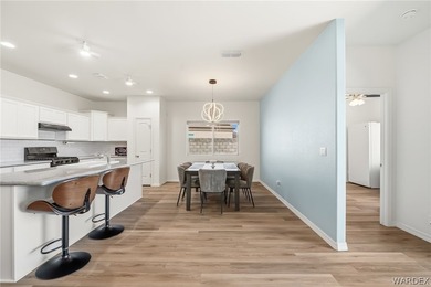 Fully upgraded 2023 build in Eagle View Estates with owned solar - photo 9