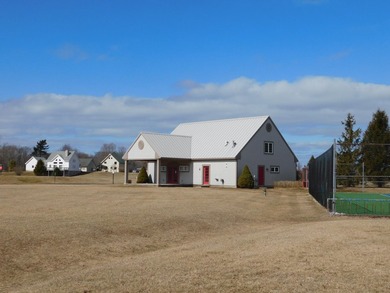 Lake Front community living with low expense on beautiful Lake - photo 3