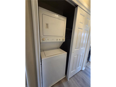 Move-in ready and conveniently located just 5 minutes from - photo 22
