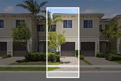 EASY TO SHOW***This spacious 2-story townhouse with 3 bedrooms - photo 3