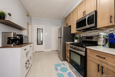 Welcome to a fantastic, income-generating multi-family property - photo 26
