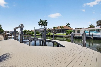 Stunning waterfront pool home with an expansive living area and - photo 33