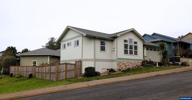 Accepted Offer with Contingencies. Beautifully appointed - photo 2