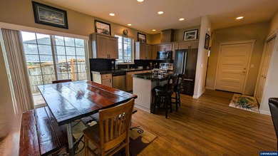 Accepted Offer with Contingencies. Beautifully appointed - photo 10