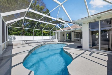 Welcome to your private Florida retreat in the highly desirable - photo 2