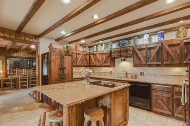 Juli Morelock, Galles Properties, C:,,: Presenting a rare - photo 13