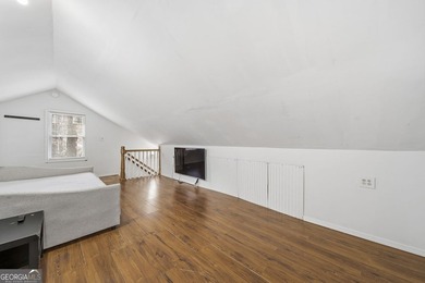 Experience lakefront living with this beautifully renovated home - photo 19