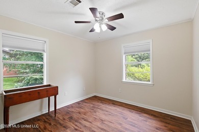 This one is a slam dunk! Ideally located just 0.2 miles from - photo 27
