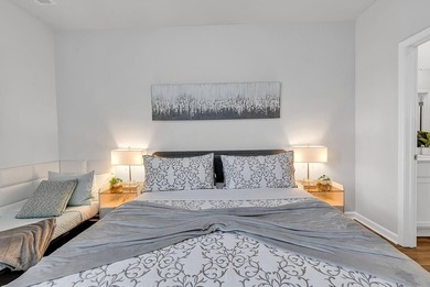 Turnkey Pond-View Townhome in Victory Point | STR-Approved | 3BR - photo 28