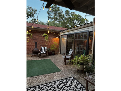 Rare opportunity to own a character-filled townhome in the - photo 29