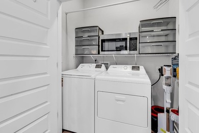 Turnkey Pond-View Townhome in Victory Point | STR-Approved | 3BR - photo 47
