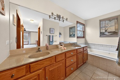 Stunning custom-built home on 1.42 private acres in Ingleside - photo 23