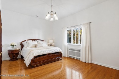 A truly irreplaceable offering on Todt Hill, this extraordinary - photo 23