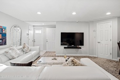 A truly irreplaceable offering on Todt Hill, this extraordinary - photo 29