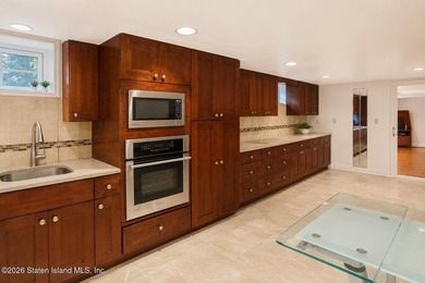 A truly irreplaceable offering on Todt Hill, this extraordinary - photo 34
