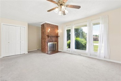 This beautifully maintained brick rancher offers 3 bedrooms/2 - photo 5