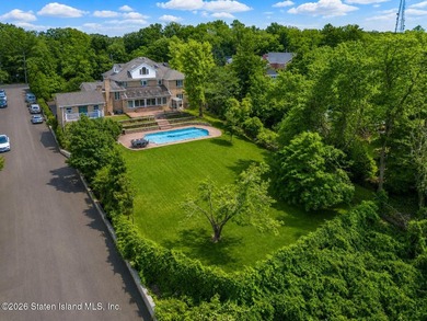 A truly irreplaceable offering on Todt Hill, this extraordinary - photo 38
