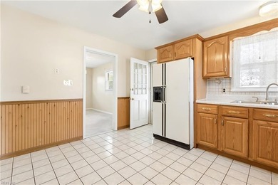 This beautifully maintained brick rancher offers 3 bedrooms/2 - photo 10