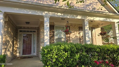 Welcome to this beautifully maintained 3 bedroom, 2 bath home - photo 42