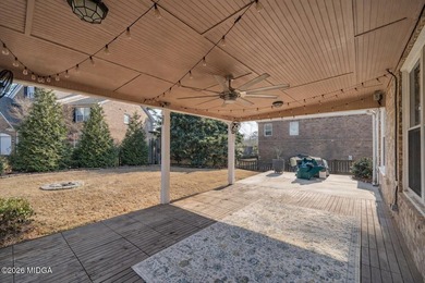 Welcome to this beautifully maintained 3 bedroom, 2 bath home - photo 48