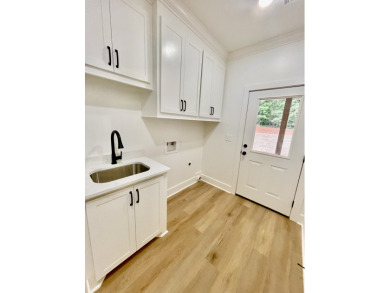 Beautiful New Lake Eddins Home!! - photo 19