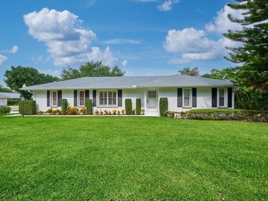 Updated 1,304sf, Single Family Home, 2 Beds, 2 Full Baths, 2 Car - photo 4