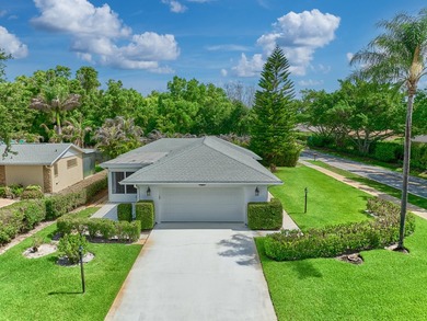 Updated 1,304sf, Single Family Home, 2 Beds, 2 Full Baths, 2 Car - photo 7