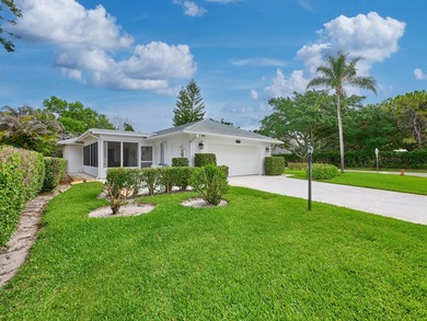Updated 1,304sf, Single Family Home, 2 Beds, 2 Full Baths, 2 Car - photo 9