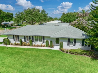 Updated 1,304sf, Single Family Home, 2 Beds, 2 Full Baths, 2 Car - photo 10