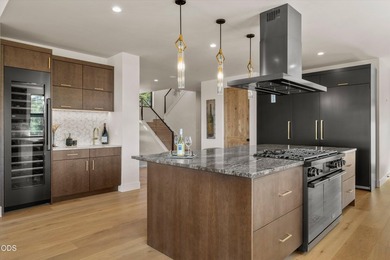 Experience high-desert living in this mountain modern sanctuary - photo 11