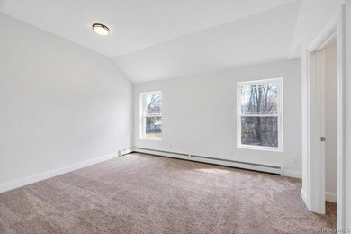New energy efficient home, 6 bedrooms with 10 ft ceilings in - photo 21