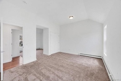 New energy efficient home, 6 bedrooms with 10 ft ceilings in - photo 22