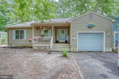 Welcome home to this beautifully maintained 3-bedroom, 2-bath - photo 1