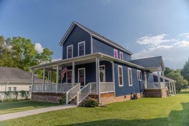 (private lake, pond, creek) Home For Sale in Monterey Tennessee