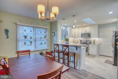 Welcome home to this beautifully maintained 3-bedroom, 2-bath - photo 5