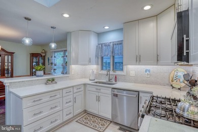 Welcome home to this beautifully maintained 3-bedroom, 2-bath - photo 9