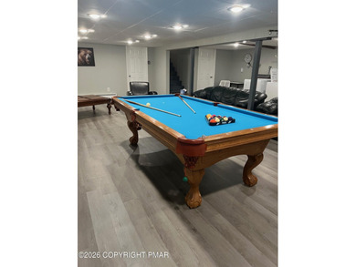 Boat &amp; Beach access to Lake Harmony! This 5 BR remodeled gem has