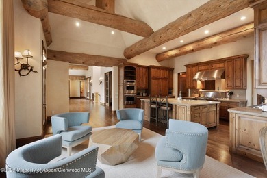 In an ideal location on prestigious Willoughby Way with stunning - photo 12