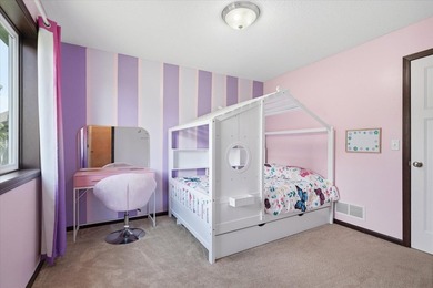 Welcome to this spacious 5-bedroom, 3-bathroom home offering - photo 13