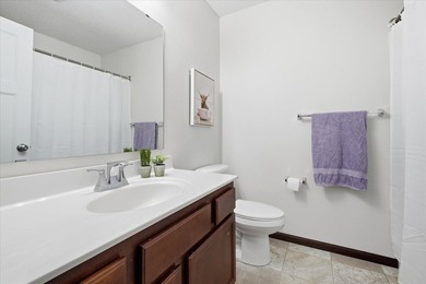 Welcome to this spacious 5-bedroom, 3-bathroom home offering - photo 16