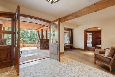 In an ideal location on prestigious Willoughby Way with stunning - photo 23