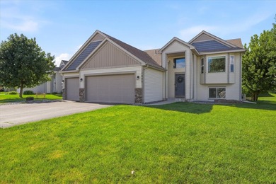 Welcome to this spacious 5-bedroom, 3-bathroom home offering - photo 26